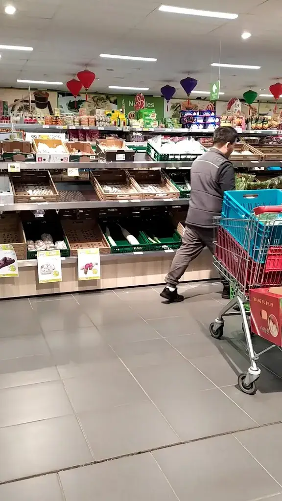 Amazing Oriental Breda Belcrum_Breda_slider_image_2