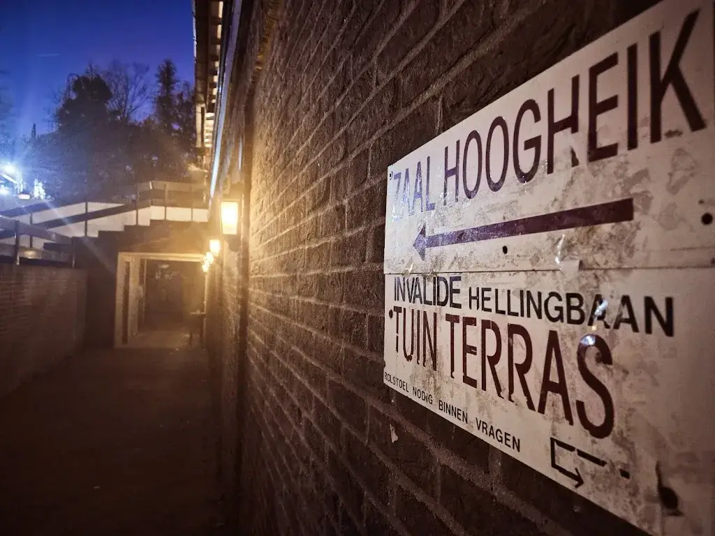 DavidJ Niekamp Massagetherapie_Restaurant Partycentrum De Hooghei Berlicum_Berlicum_review