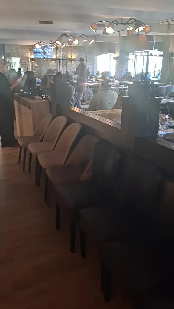 Zoran Jovanovic_Wapen van Rosmalen_Rosmalen_review