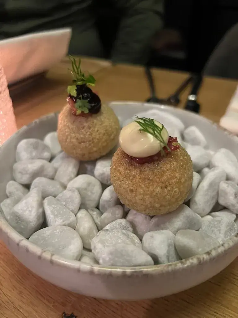 Emma Stanvliet_Bij Bourgondisch_Rosmalen_review