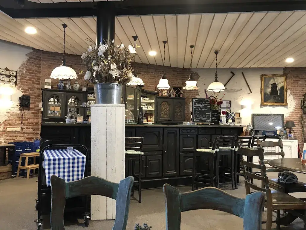 Molen de zwaan restaurant in Vinkel