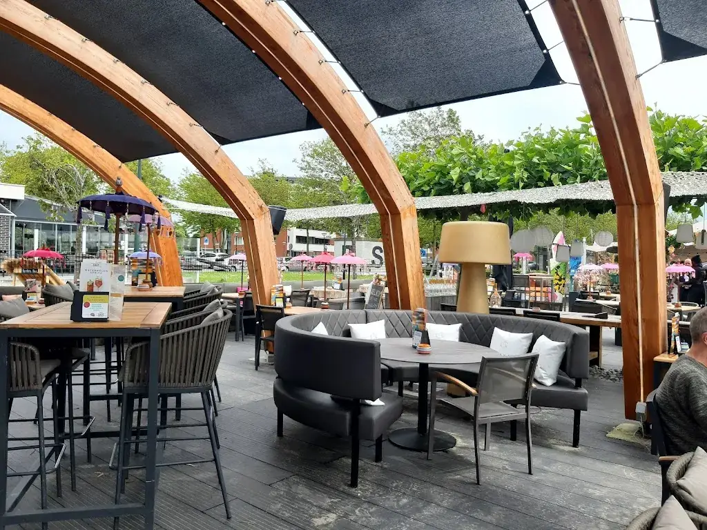 SAUS - Aan 't water_Zoom_slider_image_1