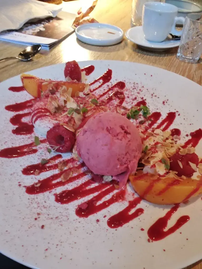 Maciej Jakubowski_De Gouverneur_Zoom_review