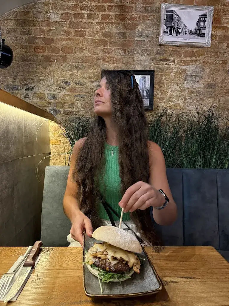 Maiken_Bistroclub de Stadsburger_Zoom_review