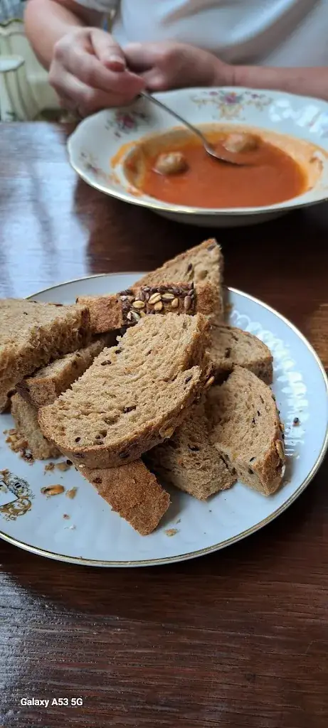 J Van der weide_Gewoon bij Sjuul_Zoom_review