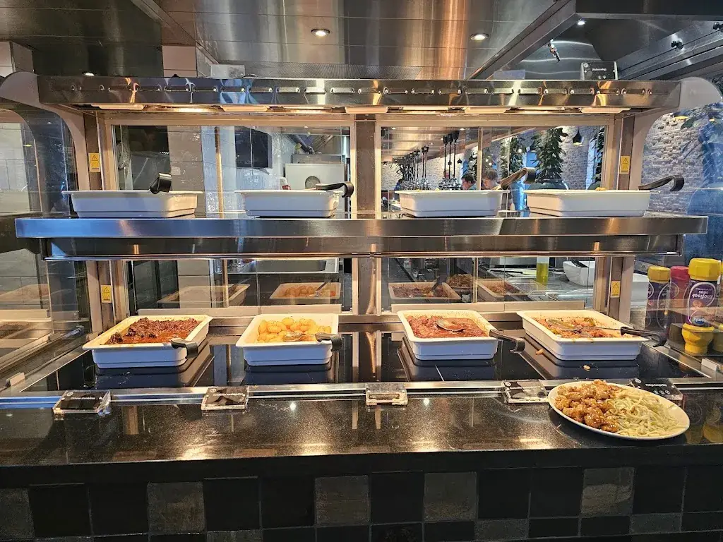 David “The mystery Guest” Illes_Restaurant Beleving Bergen op Zoom_Zoom_Bewertung