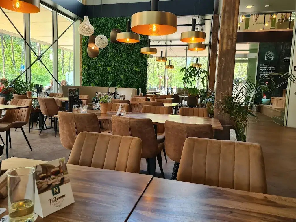 Brasserie Bozlust_Zoom_slider_image_1