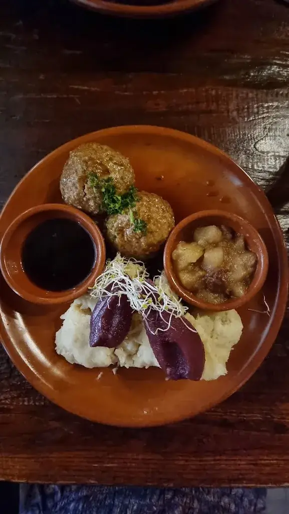 Matheus De Paula_Herberg in het wilde zwijn_Bergeijk_review