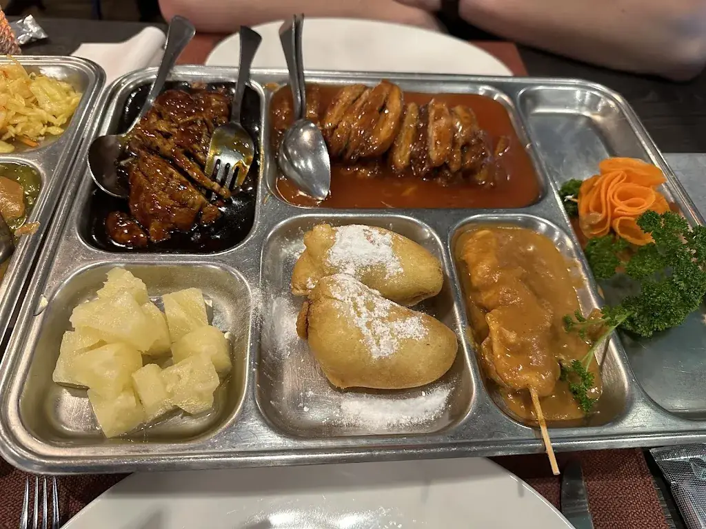 Marika Pruchnik_China Garden_Bergeijk_review