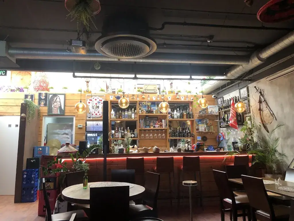 Gezana Eritrean Restaurant_Eindhoven_slider_image_3