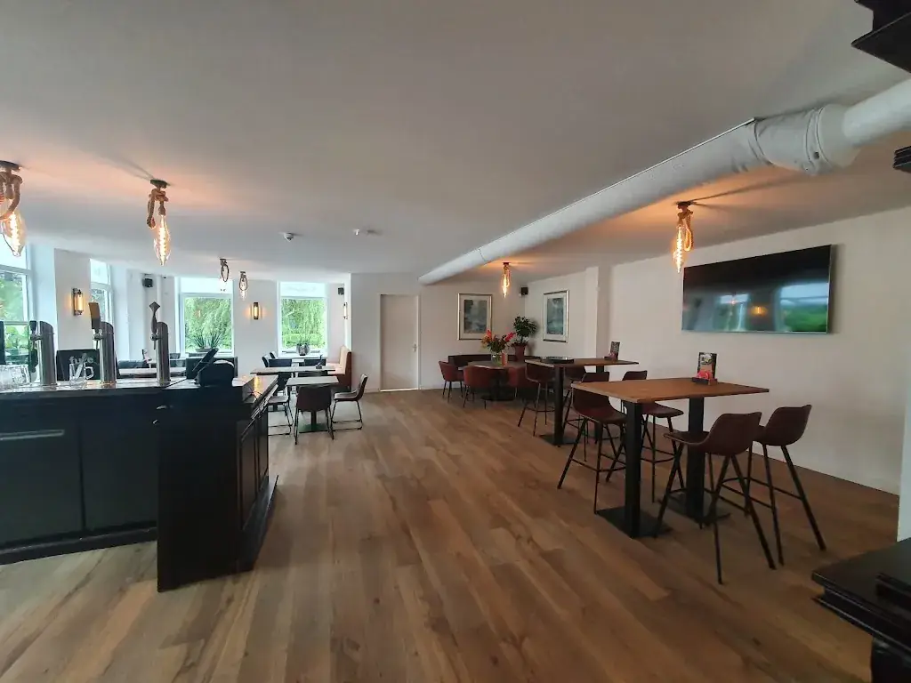 Old Smuggler restaurant in Valthermond