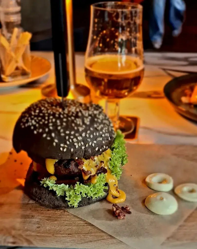 Allan McQuiston_Jambon, The Grill Spot | Restaurant & Hotel_Uden_review