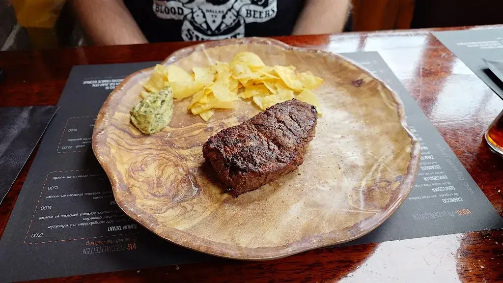 Stephany Baars-Grevelink_Marc's Bar 'BQ'_Uden_review