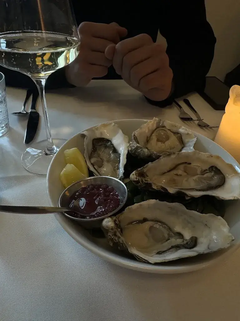 Ladyboy Gaga_Restaurant Watergang_Amsterdam_avis