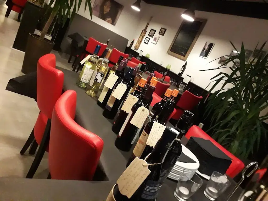 PIZZERIA ROSSOBLU restaurant in Vries