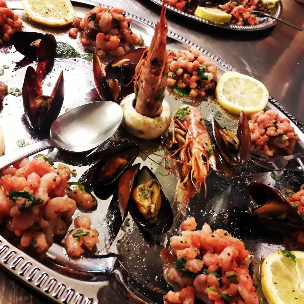 PIZZERIA ROSSOBLU_Vries_slider_image_3