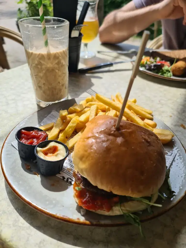 Sameen Ansari_De Boswachter_Erp_review