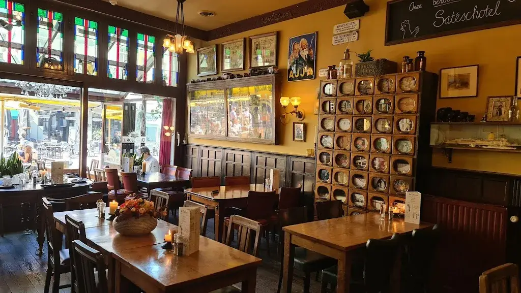 Bill ES._De Colonie Breda_Breda_review