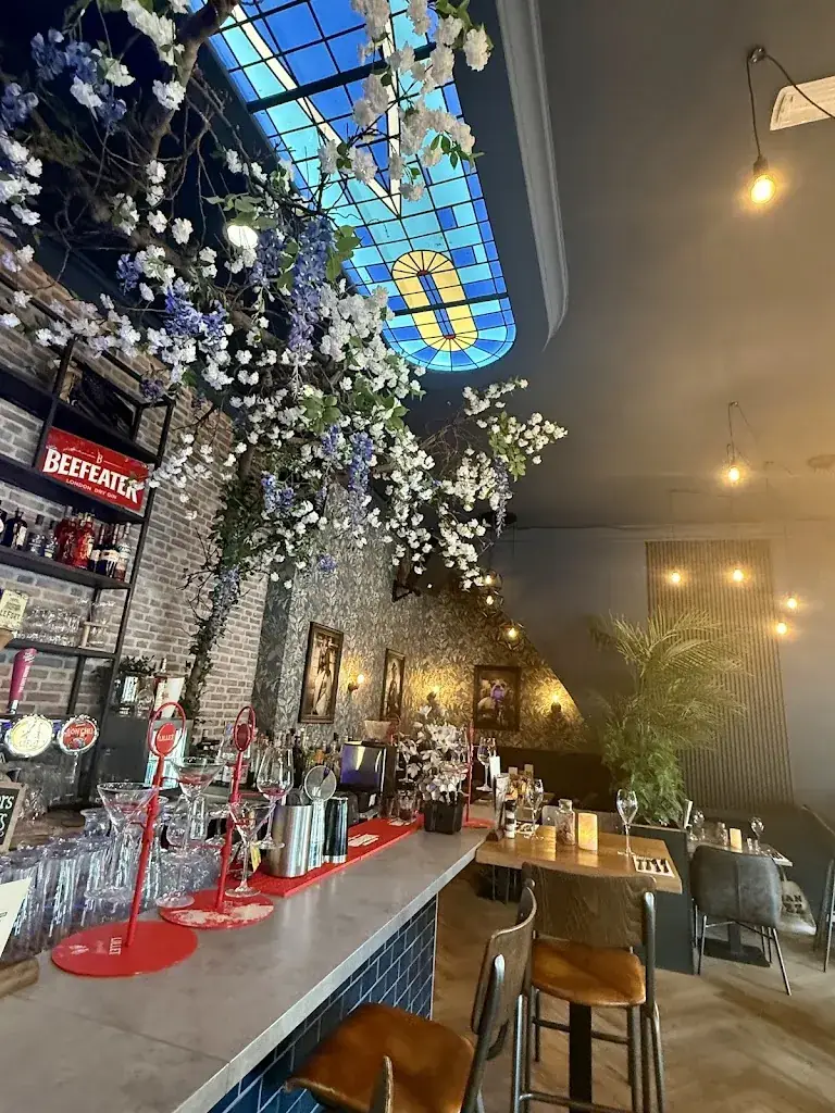 Blue Dog Breda_Breda_slider_image_3