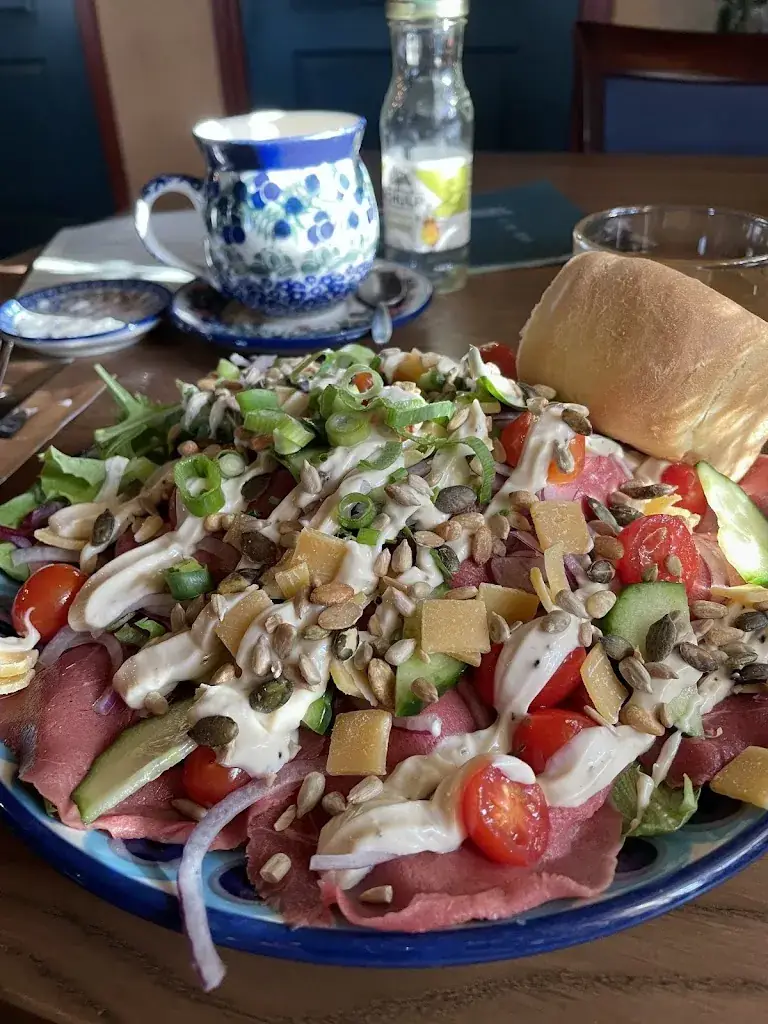 Nadine Schiefner_Farm Terrace Jacobushof_Boxtel_review