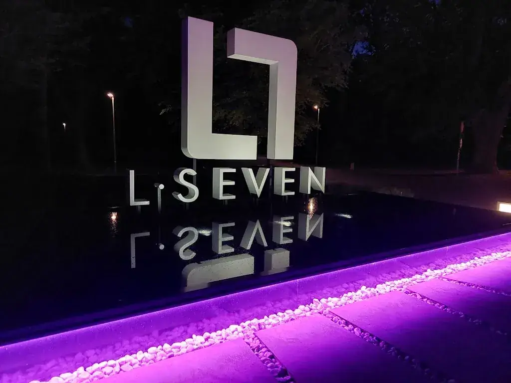 Maik_L•Seven Boxtel_Boxtel_reseña