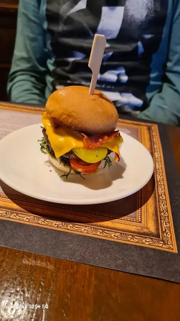 Marieke De Groot_Grand Café Rembrandt_Boxtel_review