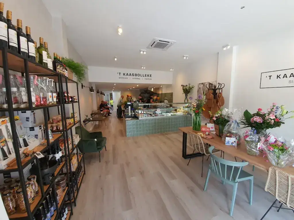olaf s_'T Kaasbolleke_Tilburg_review