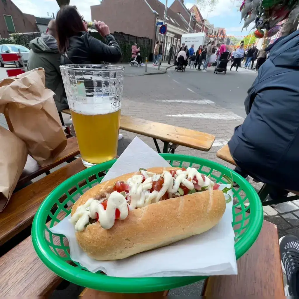 Dwars Hotdogbar_Tilburg_slider_image_2