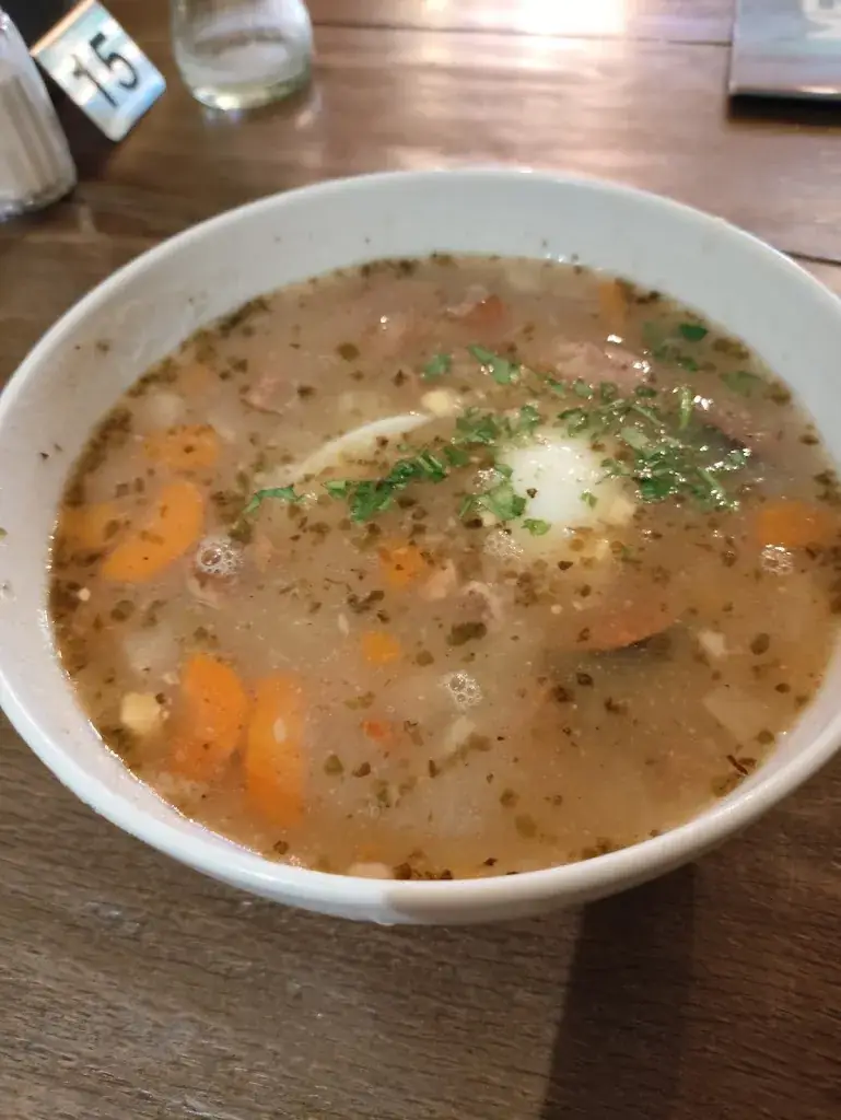 Florentin Devina_HollaPolla Restaurant_Tilburg_review