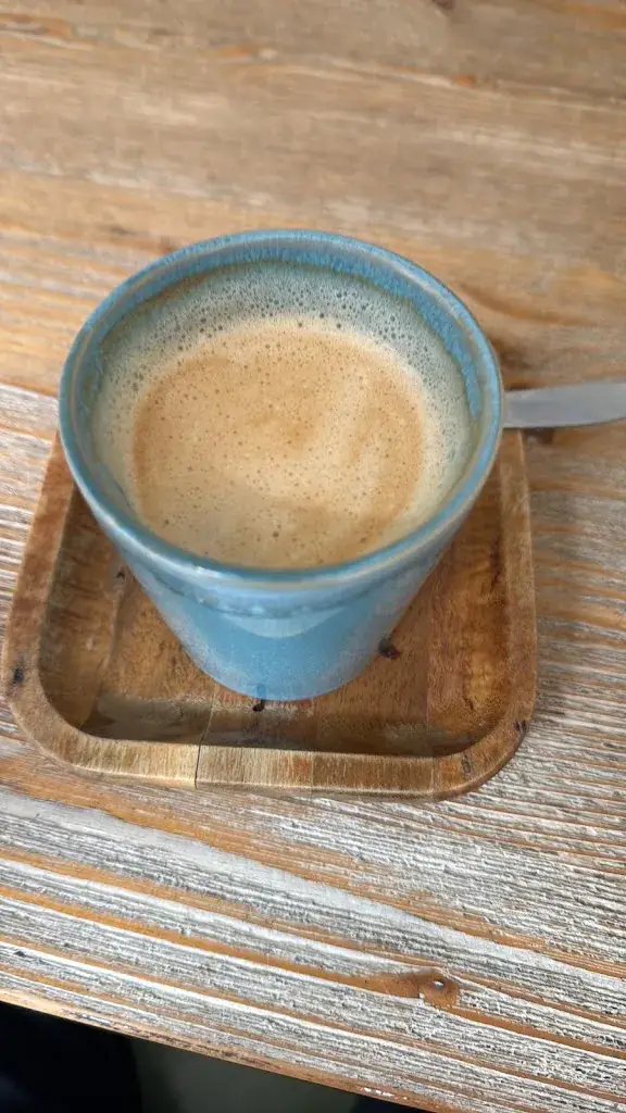 Adam Laković_Smeer 'm_Tilburg_review