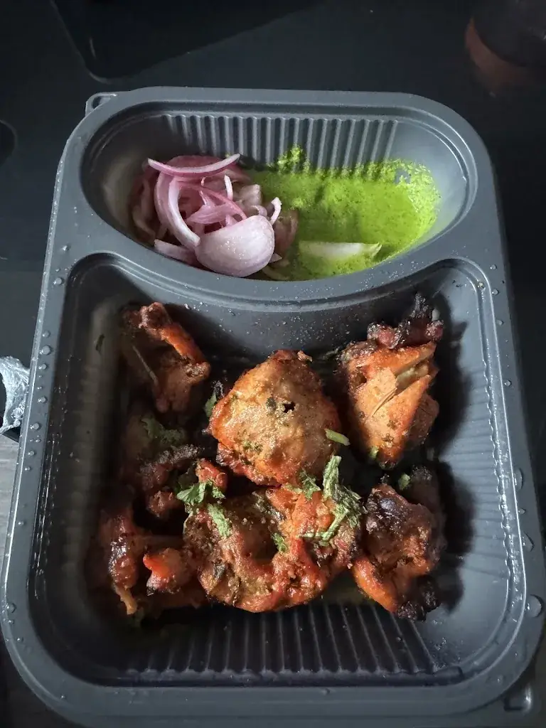 Lukasz Sliwinski_Tiranga Tilburg_Tilburg_review