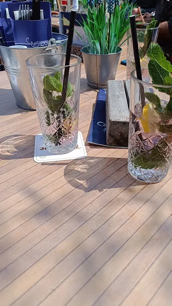 Máté Gergyeni_De Sonse Jachthaven_Son_Bewertung