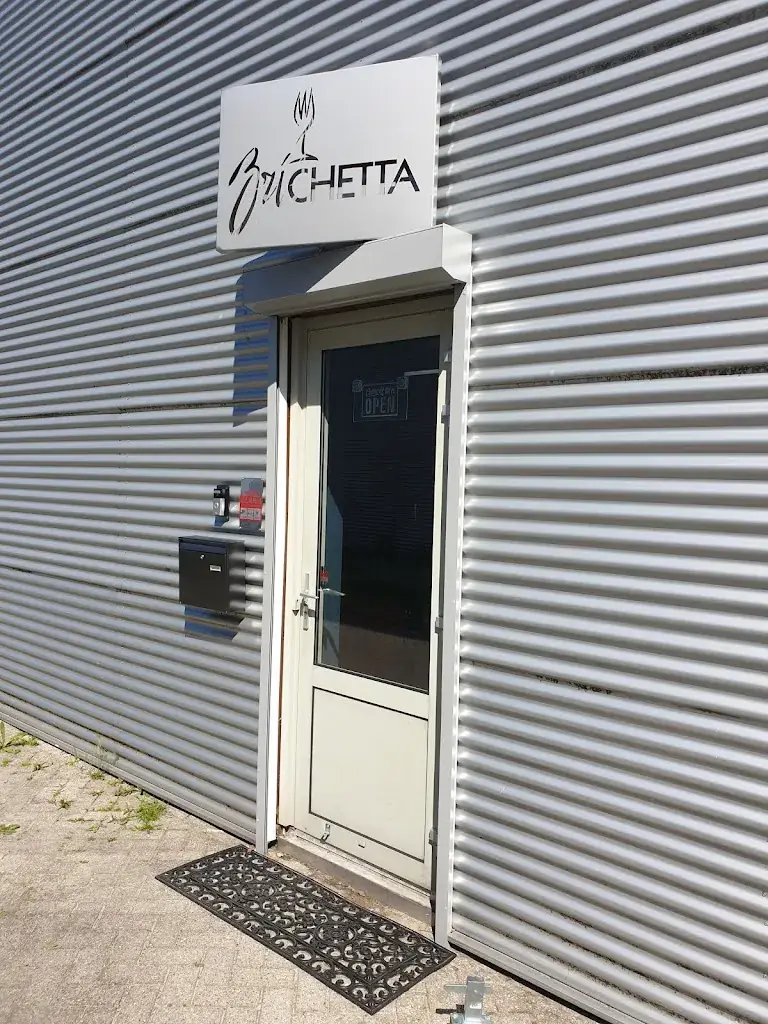 Brichetta Cookery_Son_slider_image_1