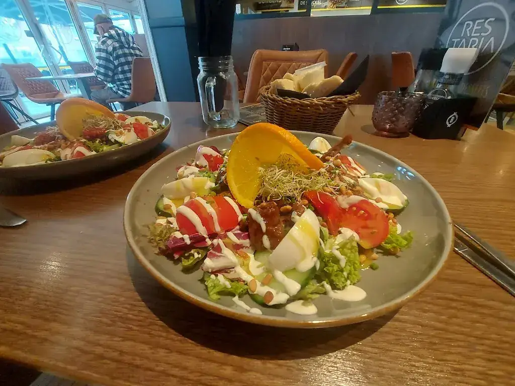 Yesica Florez-Villabona_The cafeteria Smickel Breugel B.V._Breugel_recensione