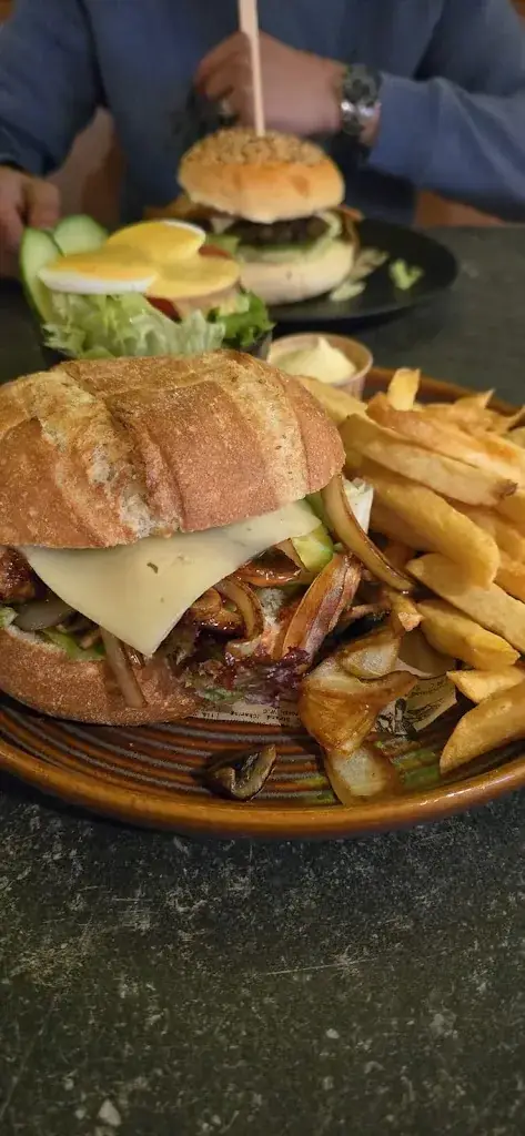 Mohammed K. Al-mohamadi_Big Bread Kitchen Son_Son_review