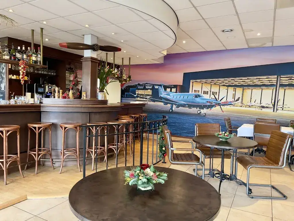 De Coockpit, Kempen Airport_Budel_slider_image_1
