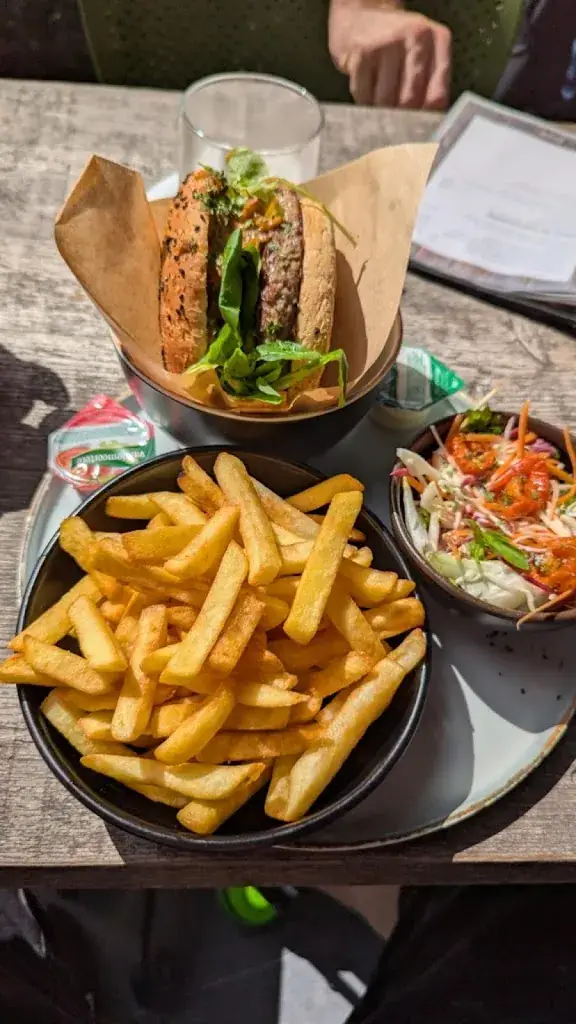 Connor_Natuurpoortcafé BOS & Co._Oosterhout_review