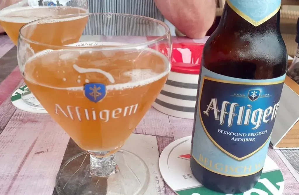 taro “taromoch” moch_De Bonte Os - eetcafé & zaal_Budel_recensione