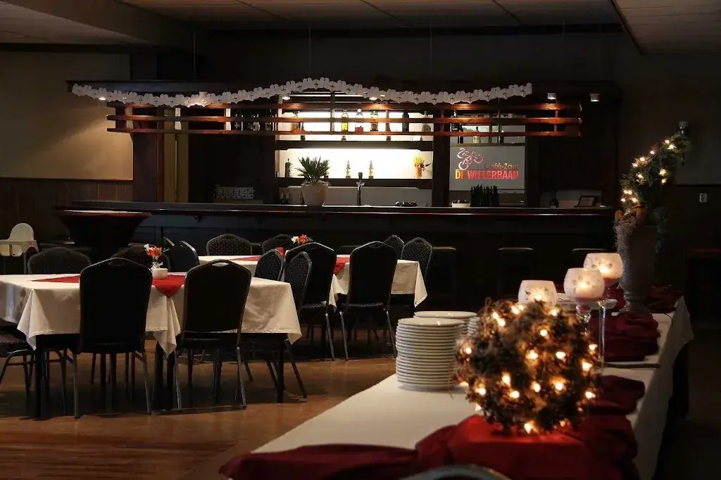 Zaal De Wielerbaan / Latour Brasserie Grand-Café_Budel_slider_image_1