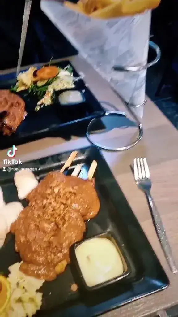 Menü_Restaria Kom us aan Budel_Budel_Bild_9