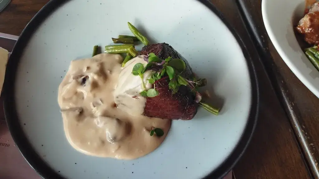 Silvia Stefanova_little America_Chaam_review