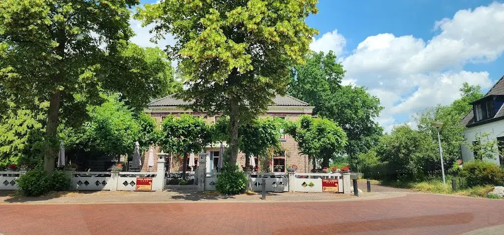 Trish Kaptein-Burke_Chinees-Indisch Restaurant 