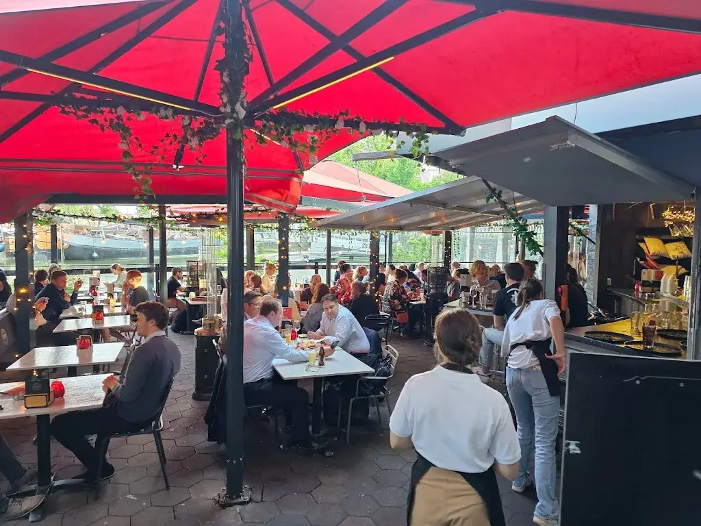 APARTT - Steak on the Stone and Fondue restaurant in Rotterdam