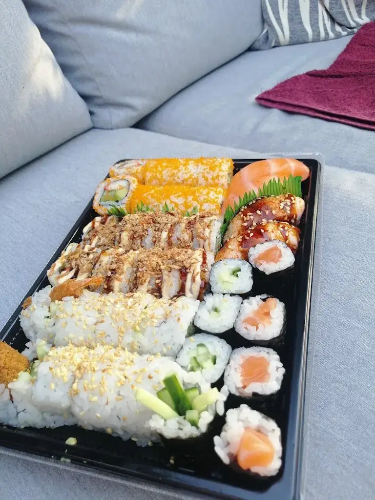 Menu_Sushi The Deli Company Valkenswaard_Valkenswaard_image_3