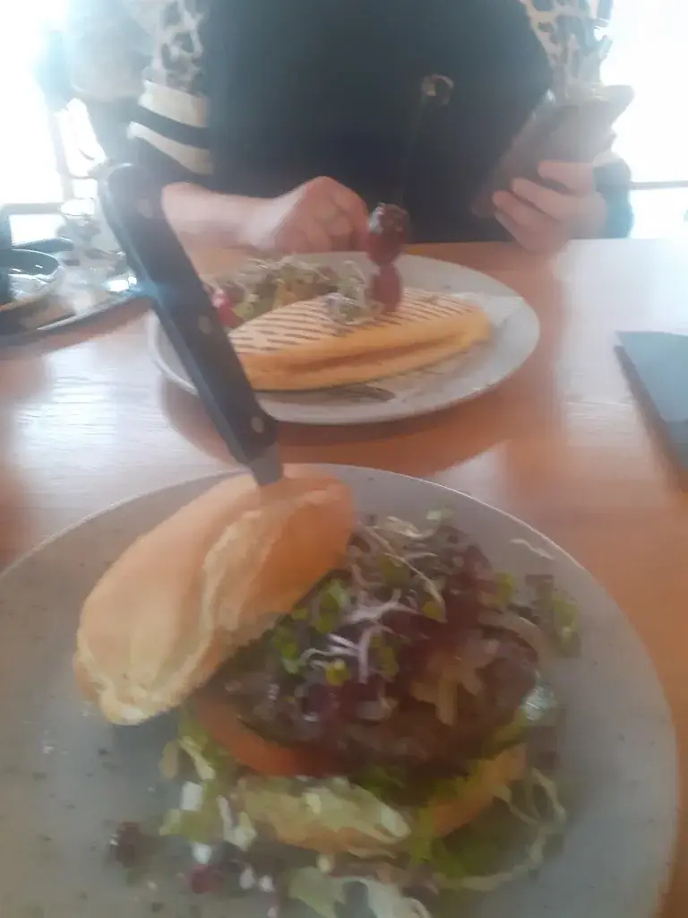 Menu_Lunchroom De Looierij - Eten, drinken en vergaderen in hartje Cuijk_Cuijk_image_9