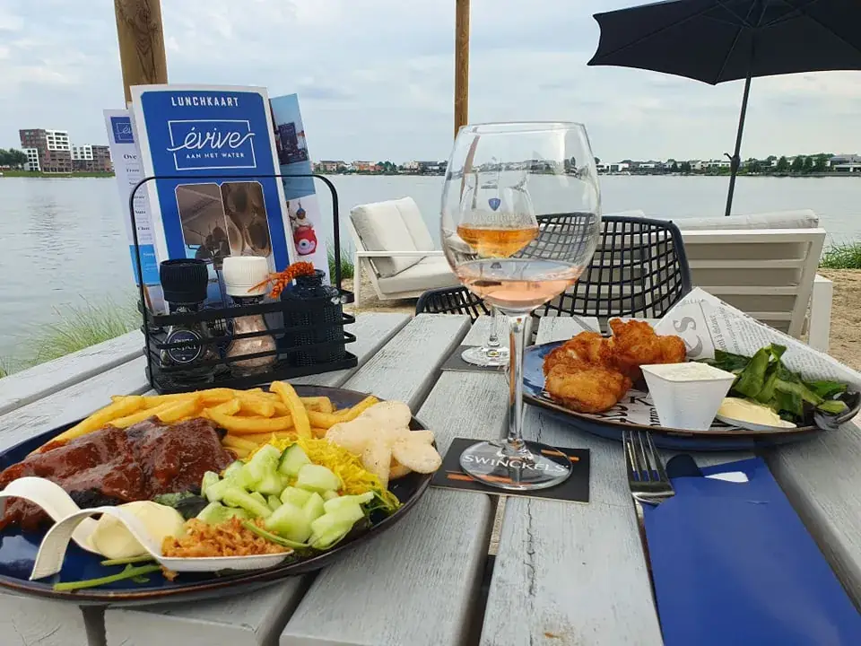 Strandpaviljoen évive aan het water_Katwijk_slider_image_3