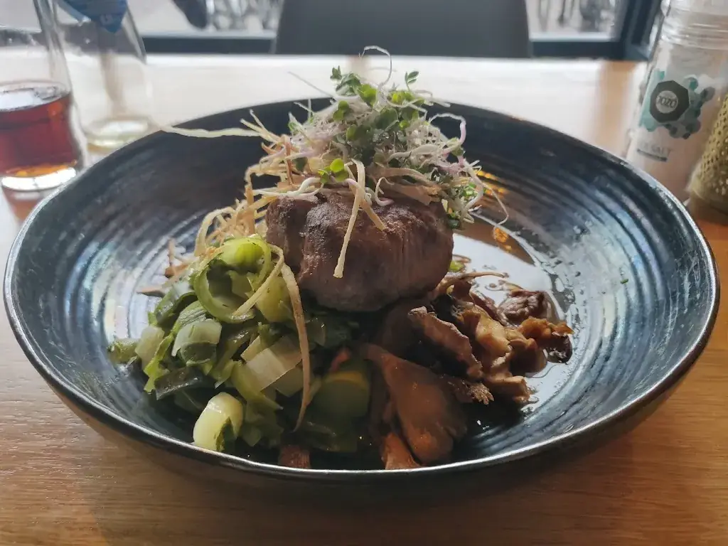 Dave van der leek_De Rede van Dronten_Dronten_reseña