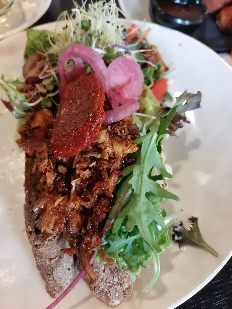 P van Wijk_First Class_Amersfoort_review