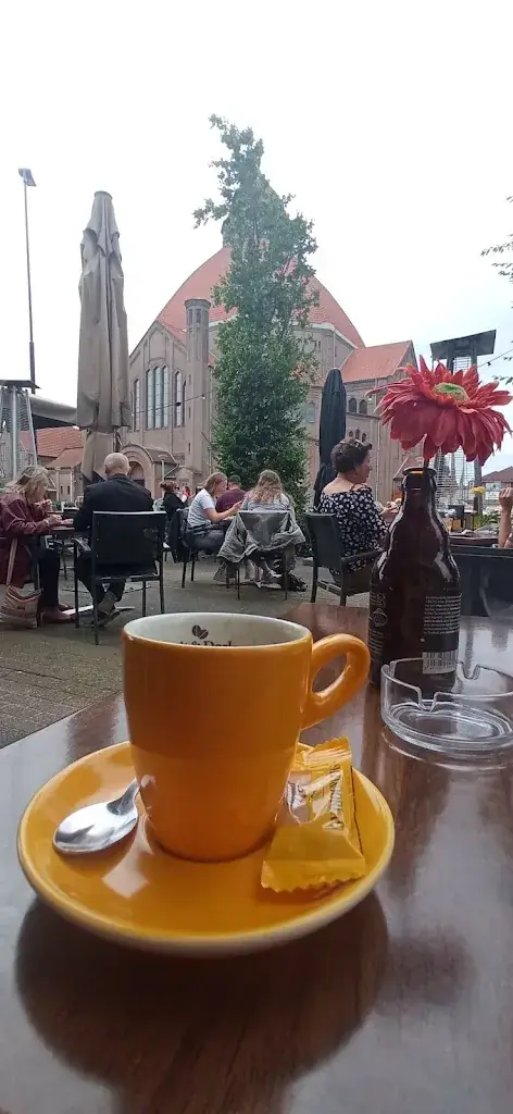 Pavle Isailović_Eetcafé Janssen & Janssen_Dongen_review