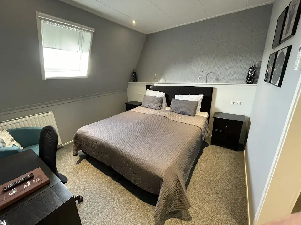 Hotel Restaurant Thuis!_Dinteloord_slider_image_1